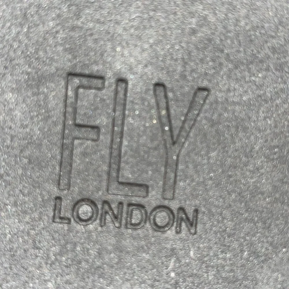 FLY LONDON TULL PLATFORM SANDALS in TAUPE/NUDE & BLACK - LIKE NEW - SIZE 39